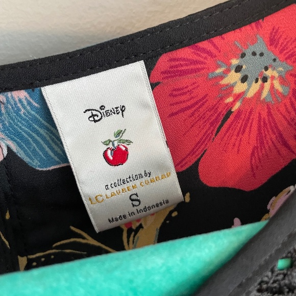 EUC Disney x Lauren Conrad x Snow White Collection Floral Top Size Small - Picture 3 of 6